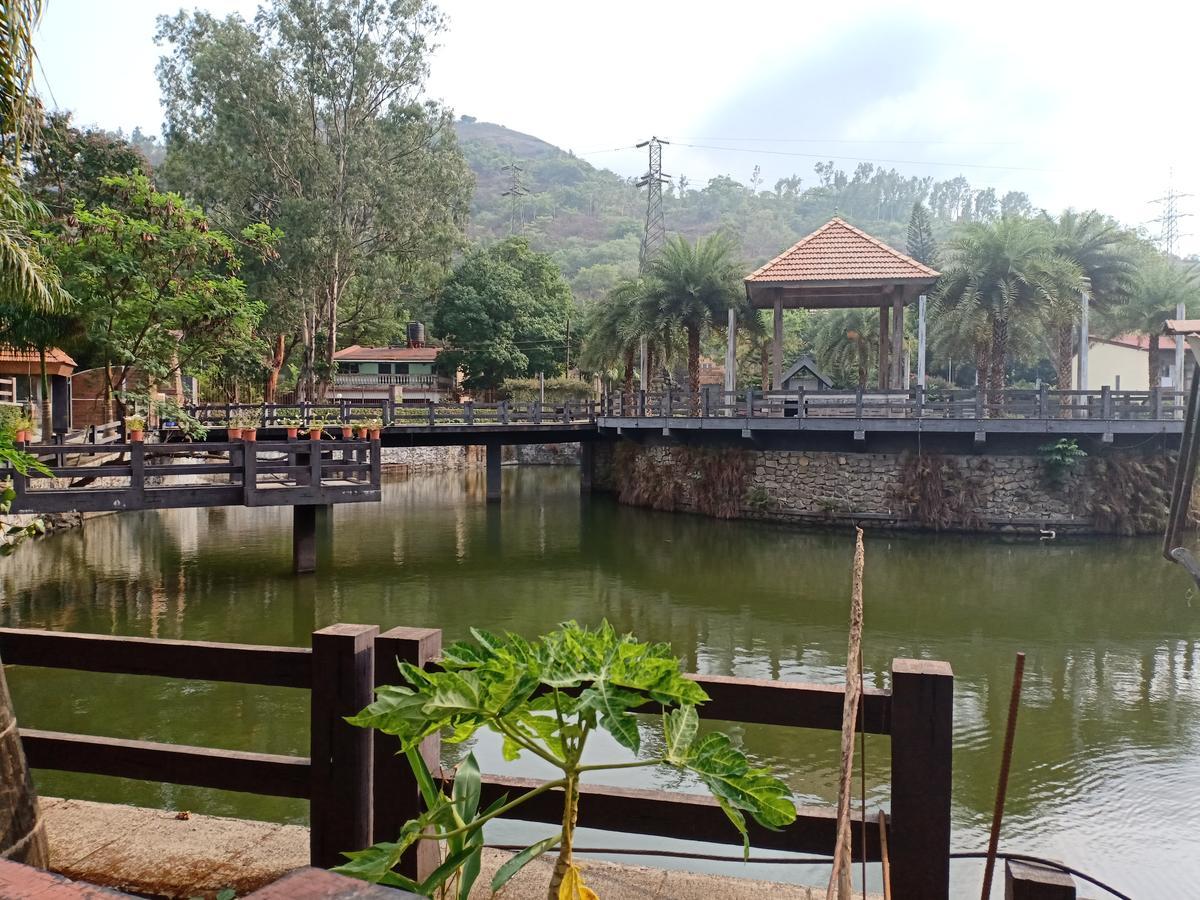 Mystica Resort Lonavala Eksteriør bilde