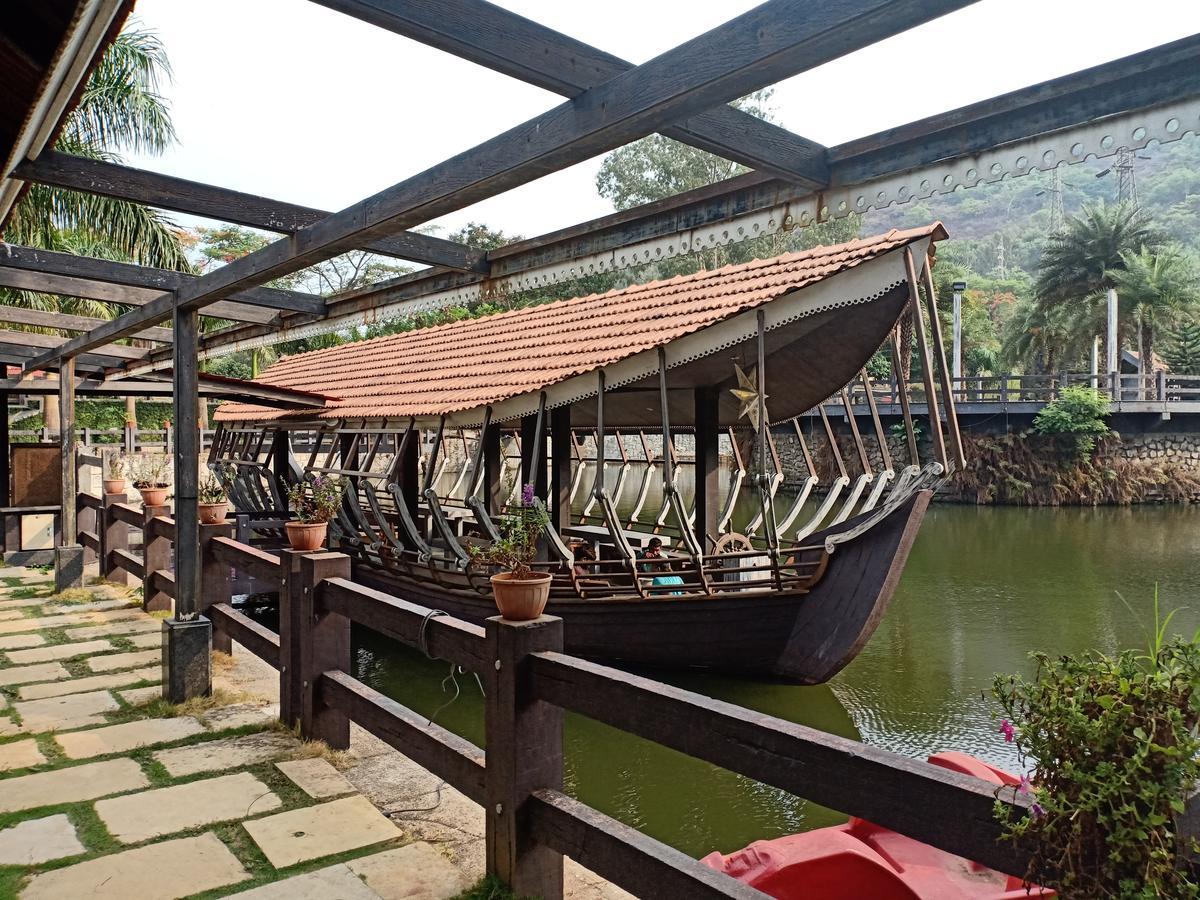 Mystica Resort Lonavala Eksteriør bilde